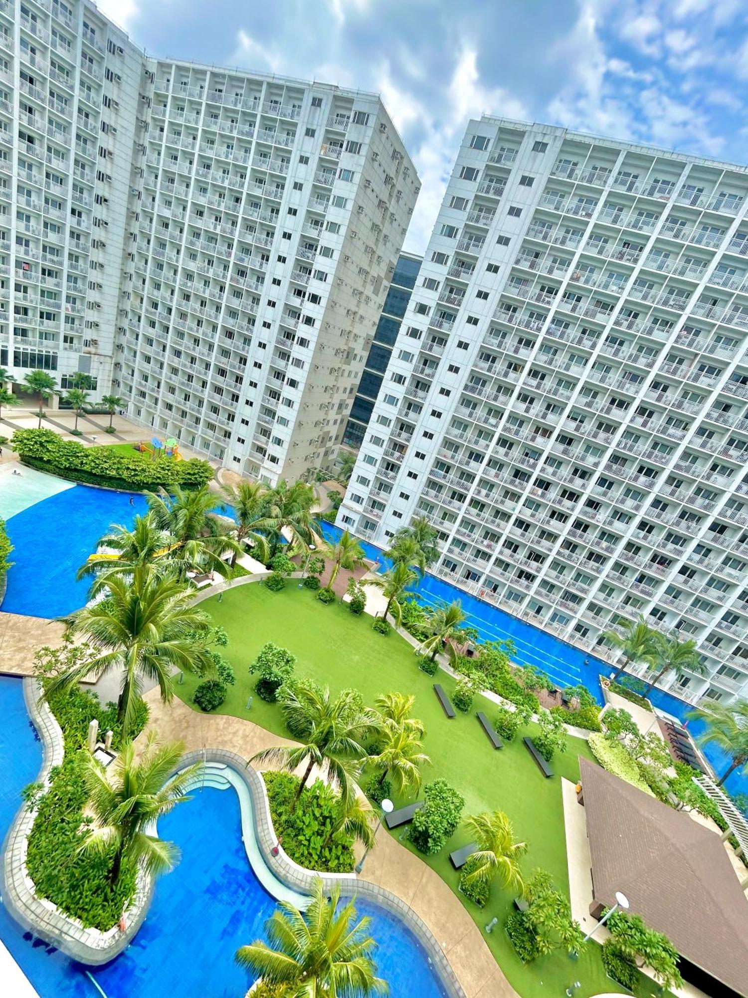 Santiorini At Shore Residences Pasay Exterior photo