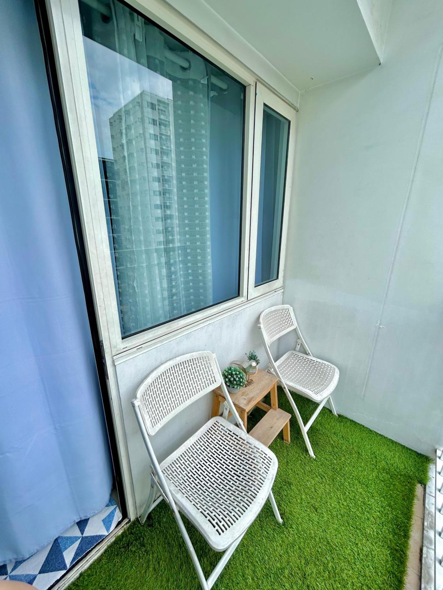Santiorini At Shore Residences Pasay Exterior photo