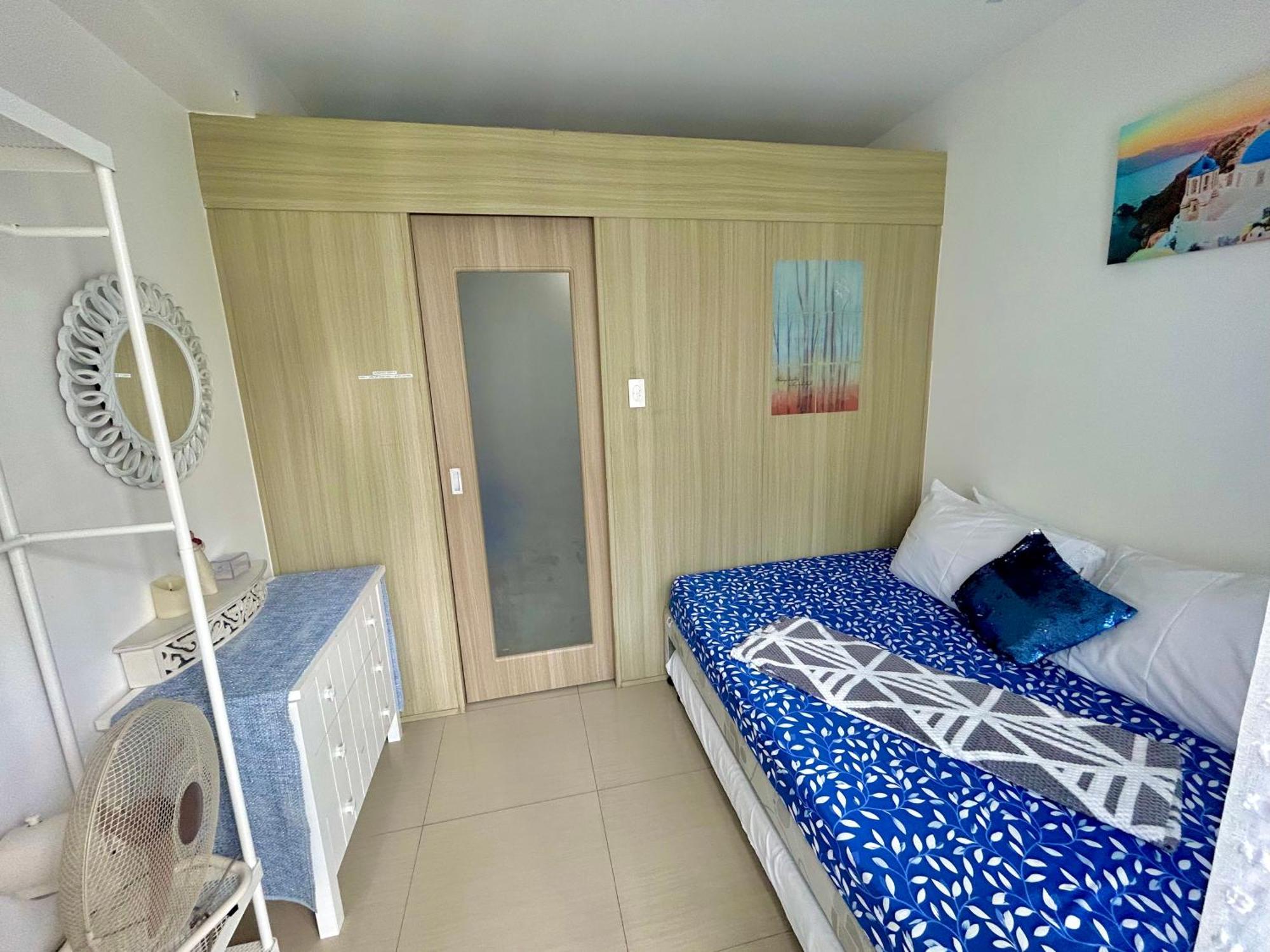 Santiorini At Shore Residences Pasay Exterior photo